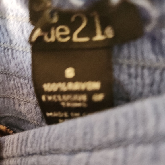 Rue 21 womens skirt size small - Picture 2 of 3